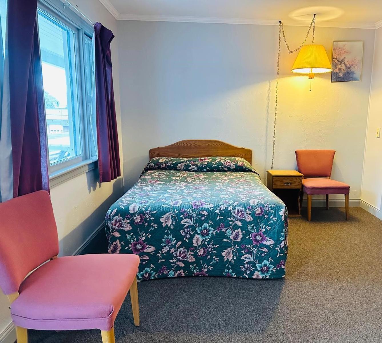 Stiles Motel Woodstock Extérieur photo